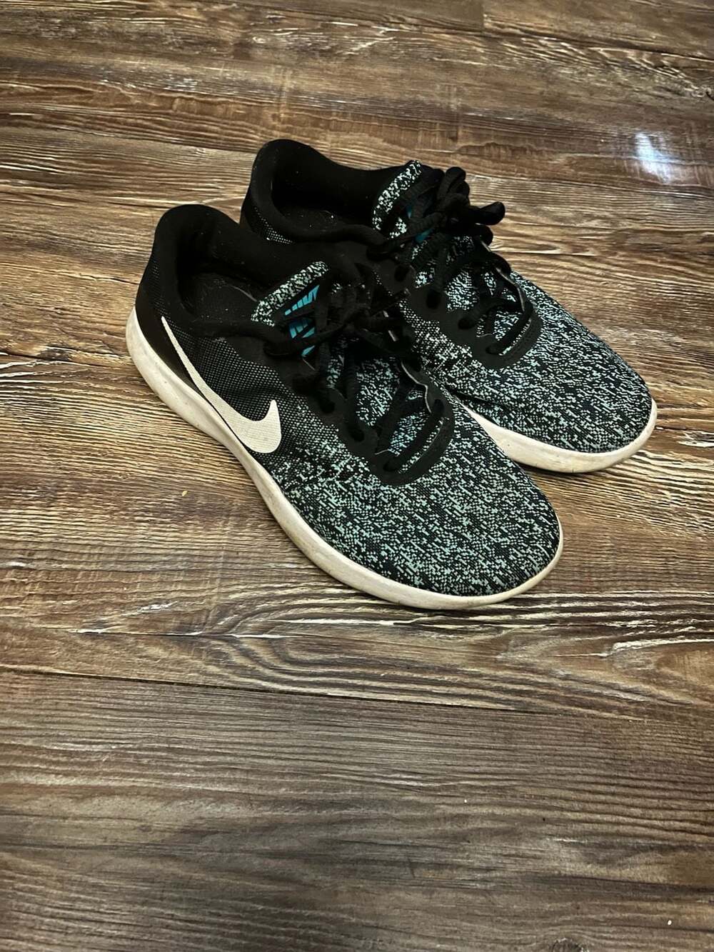 Nike Tanjun Black Teal Sneakers